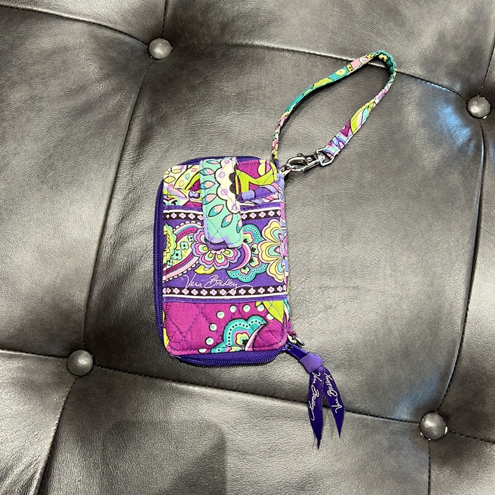 💜 Vera Bradley Wallet/Phone Holder